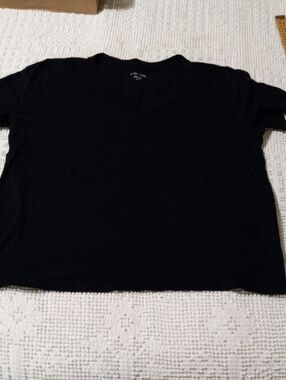 Eileen Fisher Black V-Neck Short Sleeve Tee